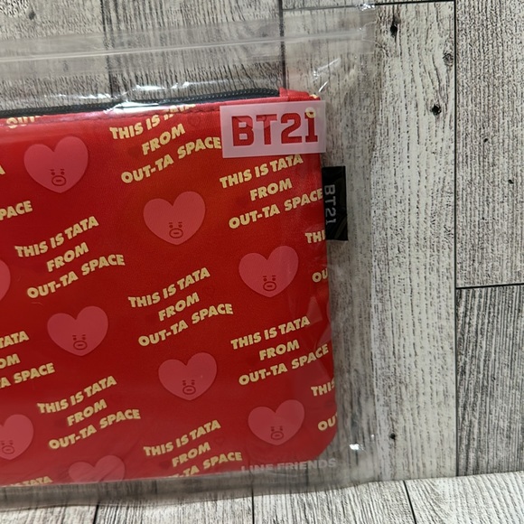 BT21 this is tata from out ta space character pouch red bag new - Picture 3 of 5